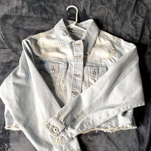 Fashion Nova Light wash edge cropped denim jacket